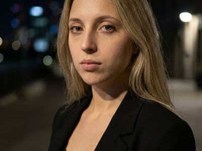 Портрет в ночи: создайте уникальное изображение с помощью нейросети