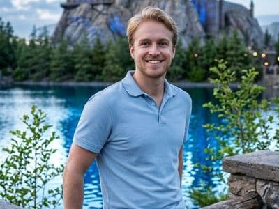 Фотосессия в Сочи — создание снимков по фото через нейросеть